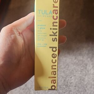 nib Tula Skincare Protect + Glow Daily Sunscreen
